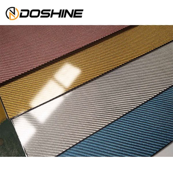 لوح ألياف الكربون المركب